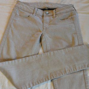 American Eagle Mid Rise Jegging Jeans